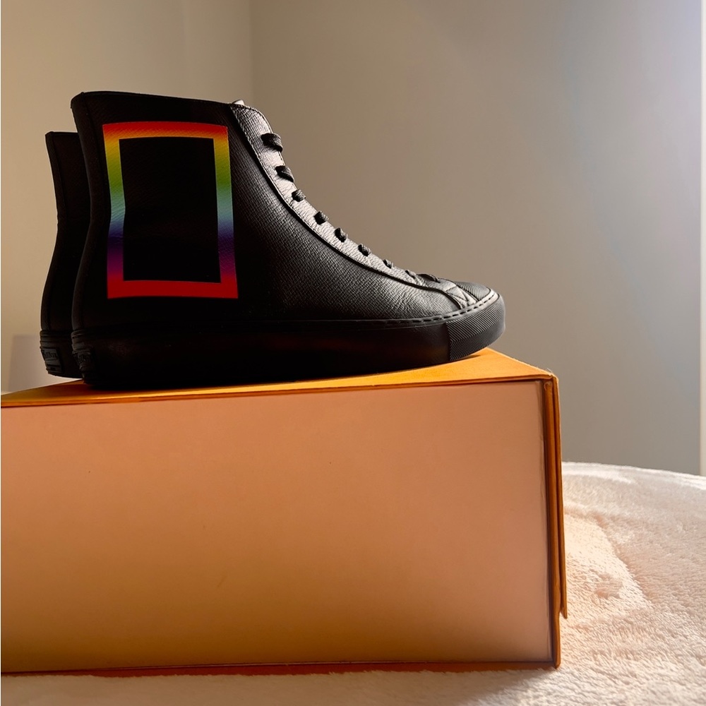 Louis Vuitton Tattooed Collaboration high tops - Picture 3 of 11